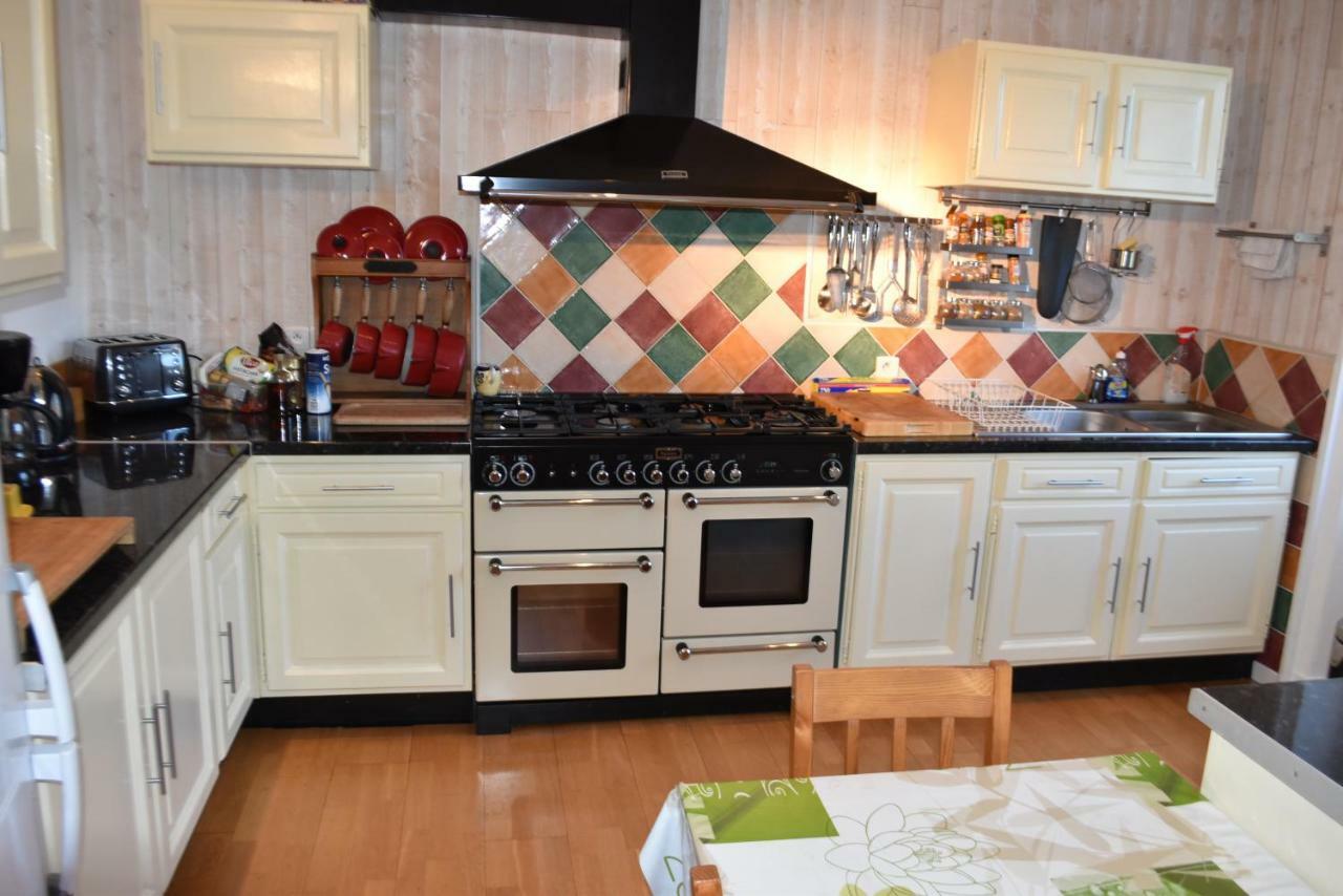 Maison Spacieuse Entre La Ville Et La Cote Saint-Martin-des-Champs  ภายนอก รูปภาพ
